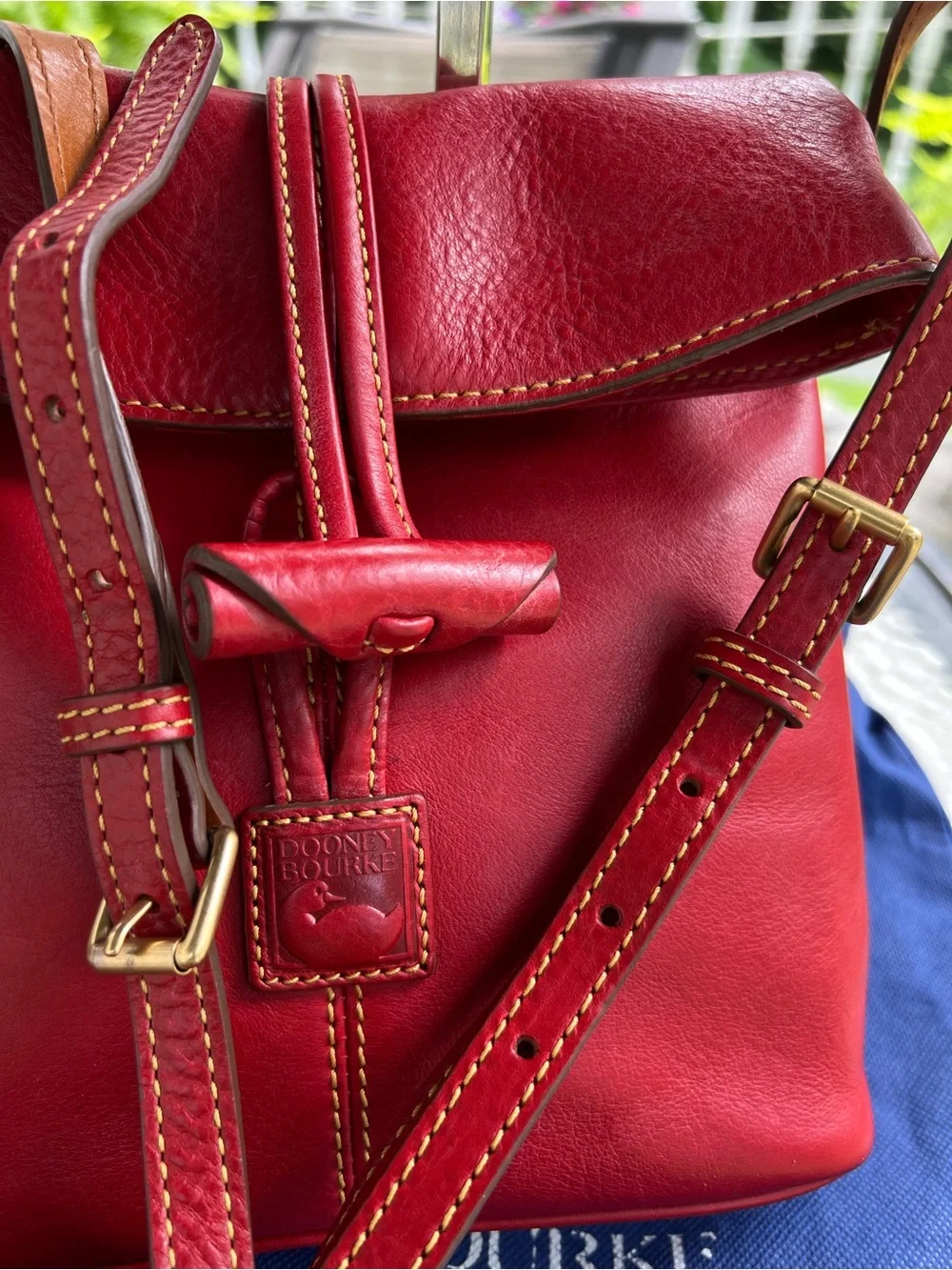 DOONEY AND BOURKE FLORENTINE MEDIUM TOGGLE CROSSBODY PURSE - Picture 11 of 12